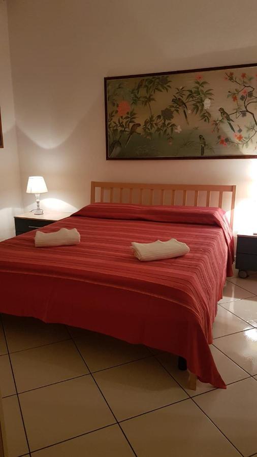 Apartamento Vittoria Marina Di Пиетрасанта Екстериор снимка